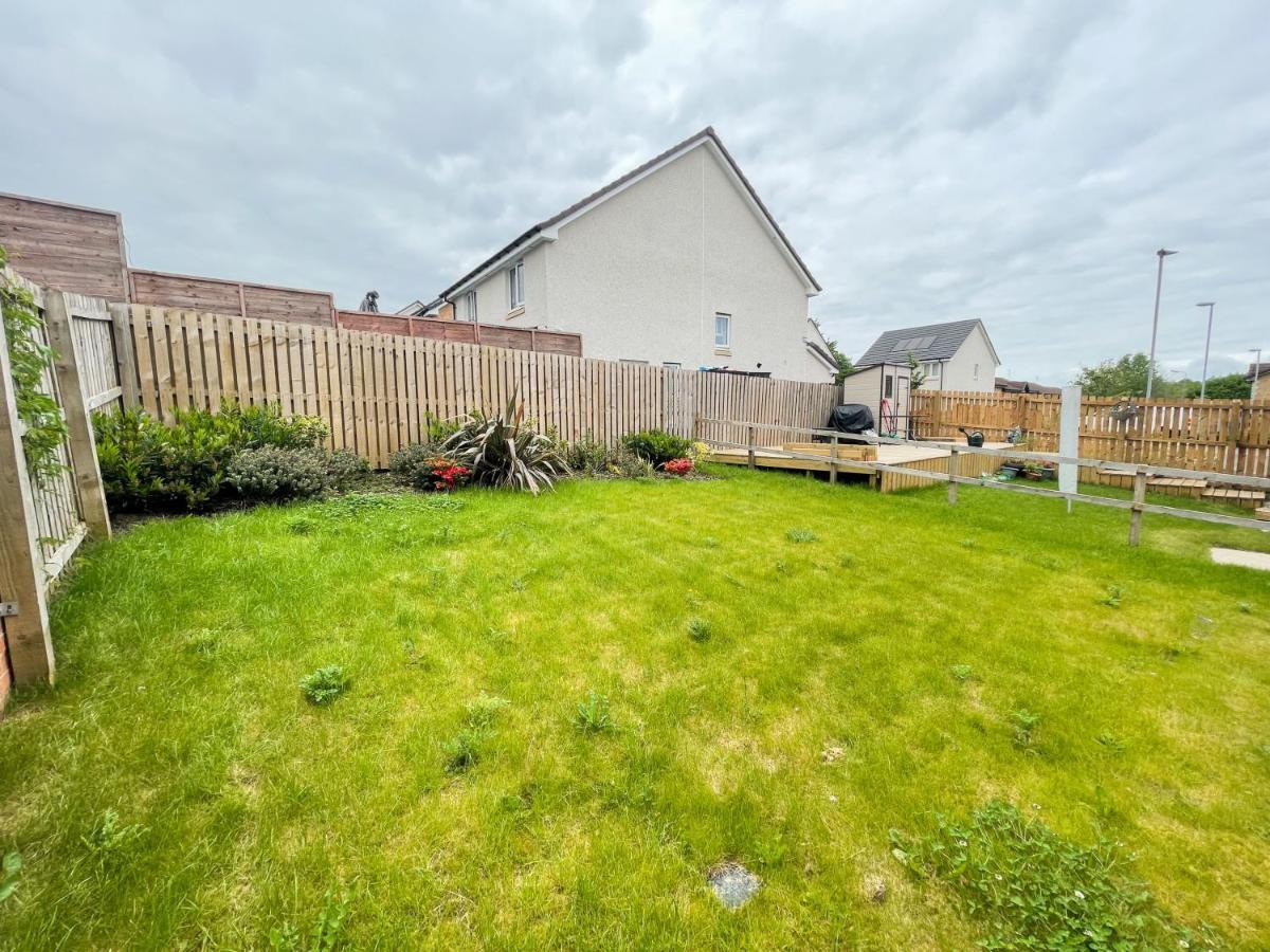Newly Developed 3 Bedroom Home Glasgow Exteriör bild