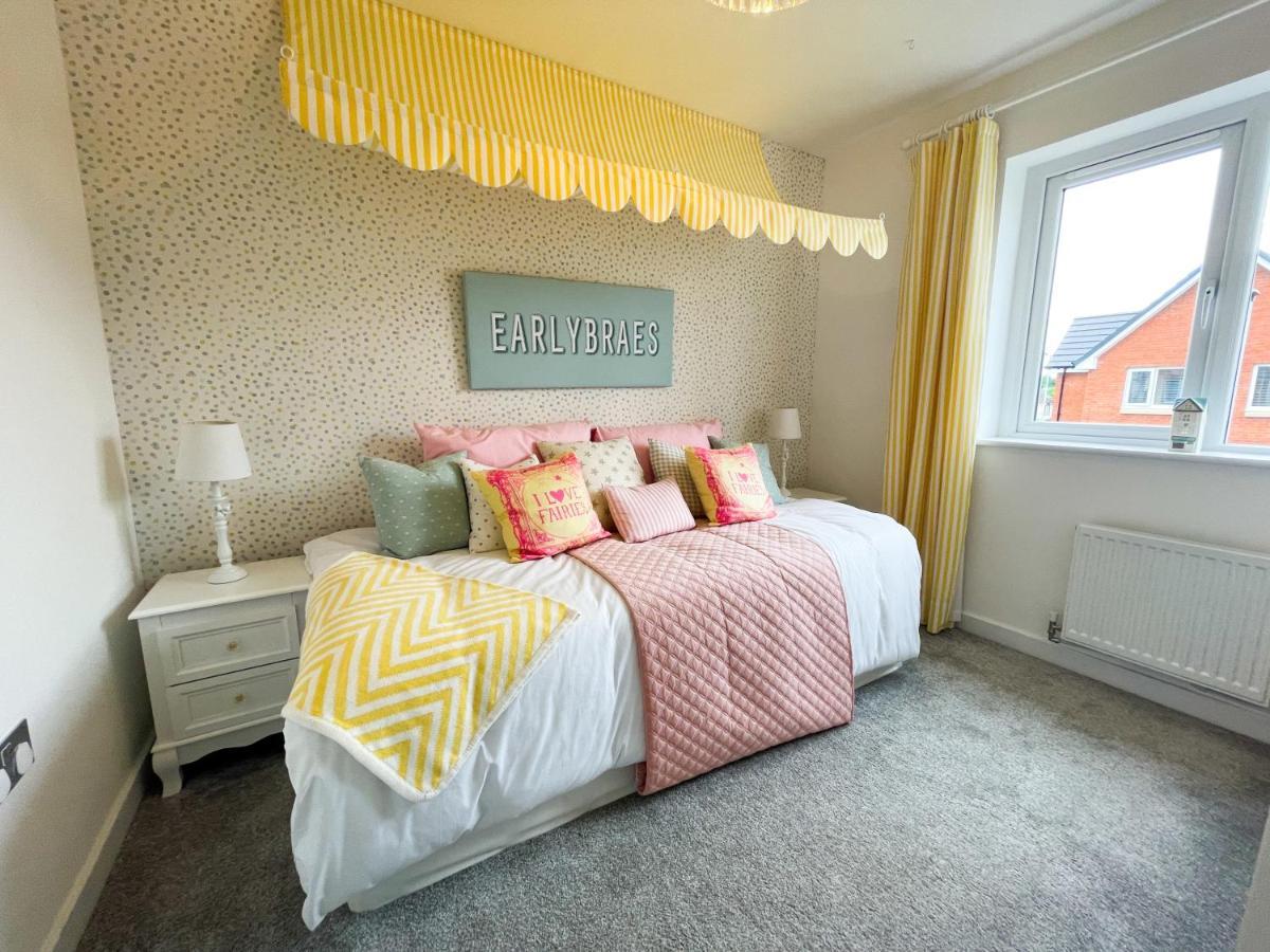 Newly Developed 3 Bedroom Home Glasgow Exteriör bild
